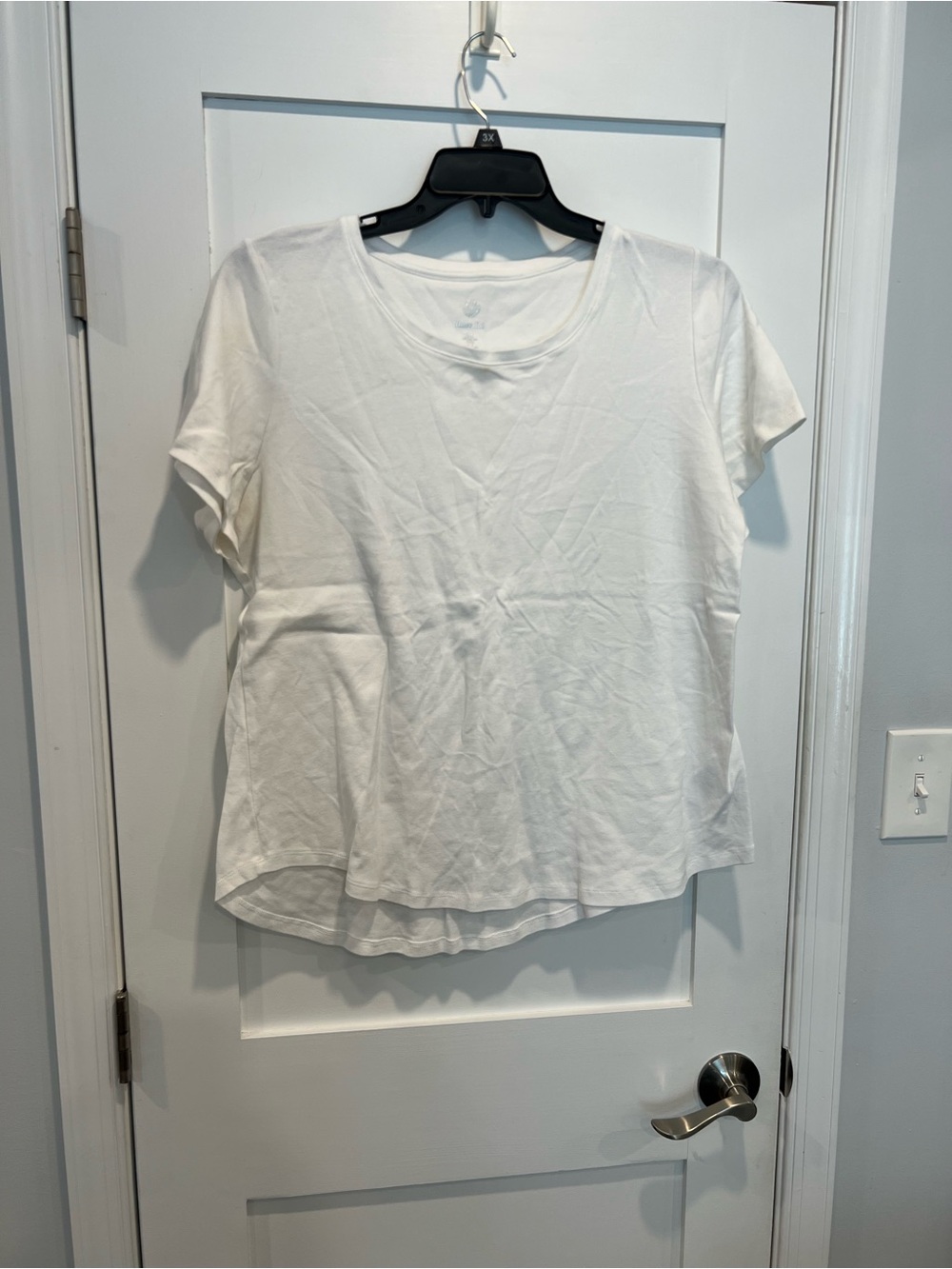 Ruby Rd. White Short Sleeve Crewneck Tee